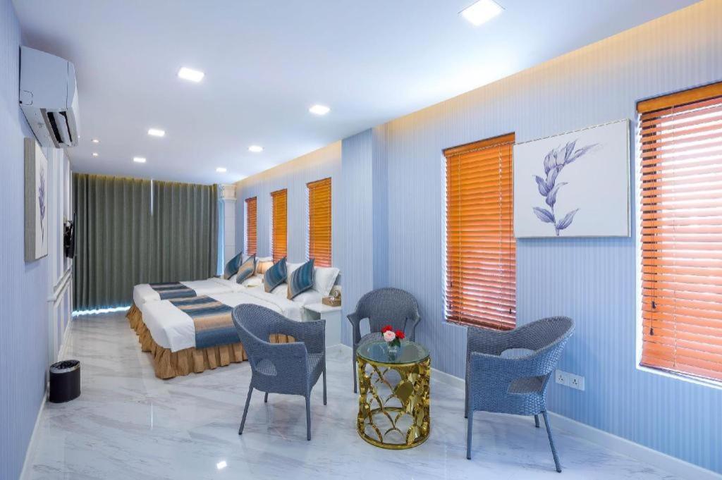 V Boutique Hotel Phnom Penh Eksteriør billede