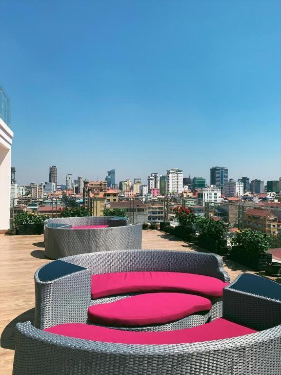 V Boutique Hotel Phnom Penh Eksteriør billede