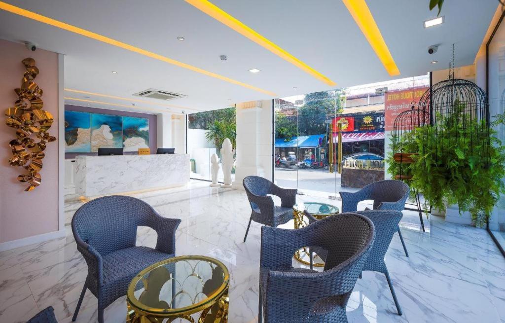 V Boutique Hotel Phnom Penh Eksteriør billede